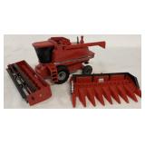 1/32 Case IH 2188 Axial-Flow Combine & Picker