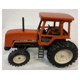 1/16 Ertl Allis-Chalmers 8010 w/cab