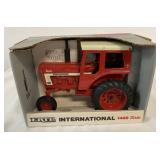 1/16 Ertl International 1466 Turbo Tractor in box