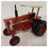 1/16 Ertl 100 Hydro Farmall Tractor