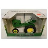 1/16 SpecCast John Deere LA Tractor