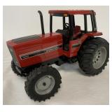 1/16 Ertl International 5288 Tractor