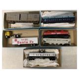 5 Athearn HO train cars
