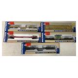 (5) Walthers HO Flat Cars