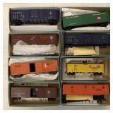 8 Athearn HO train cars