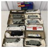 12 Round House Product HO train cars