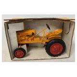 1/16 Minneapolis Moline model V Tractor in box