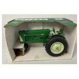 1/16 SpecCast KRVN Rural Radio Oliver 880 Tractor