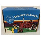 1/16 McCormick Farmall Super MTA Diesel in box