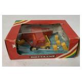 1/32 Britains New Holland 377 Baler in box