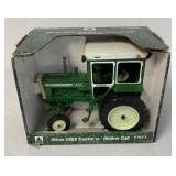 1/16 Ertl Oliver 1655 Tractor w/ Hiniker Cab in bo