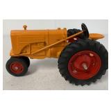 1/16 Minneapolis Moline R Tractor