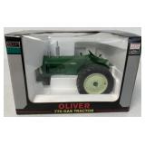 1:16 Scale Oliver 770 Gas Tractor in box
