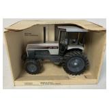 1/16 Scale Models White 170 Tractor