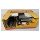1/16 Scale Models AGCO Gleaner Combine Set in box