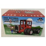 1/32 Ertl Massey Ferguson 1500 Tractor