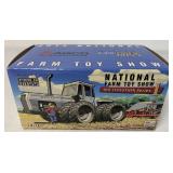 1/32 Ertl White 4-210 Field Boss Tractor