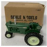 1:16 Scale Scale Models Oliver 880 w/box