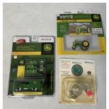1/64 John Deere Christmas ornament & diecast toys