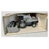 1:32 Ertl Deutz-Allis Combine in box