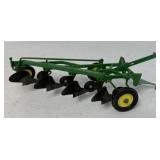 1/16 Ertl john Deere Four Bottom Plow