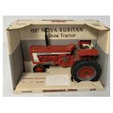 1/16 Ertl Farmall 706 1997 Nova Ruritan Show Tract