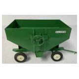 1/16 Ertl Oliver Gravity Wagon