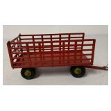 1/16 Advance Products Co. New Holland Hay Wagon