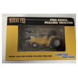 1:64 Scale Wheat Fed Pulling Tractor in box
