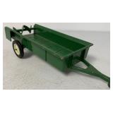 Ertl Green Color Spreader