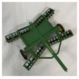 1/16 Ertl John Deere Disk