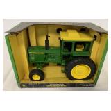 1/16 Ertl John Deere 4620 Tractor