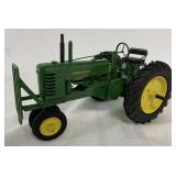 1/16 John Deere B NF w/ Pusher - Riecke