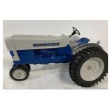 1/16 Scale Model Ford Commander 6000 Tractor
