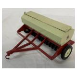 1/16 IH Grain Drill