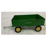 1/16 Ertl John Deere Wagon