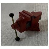 1/16 Table Vise - Riecke