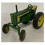 1/16 Ertl John Deere 720 Tractor