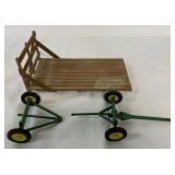 1/16 John Deere Running Gear and Hay Rack - Riecke