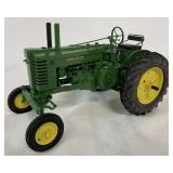 1/16 John Deere G WF w/ Working Headlights - Rieck