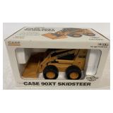 1/16 Ertl Case 90XT Skidsteer
