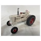 1/16 Farmall MTA WF Demonstrator - Yoder