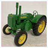 1/8 John Deere Tractor