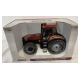 1/16 Ertl Magnum 305 Tractor- Dealer Edition