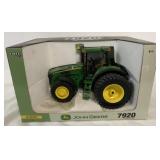 1/16 Ertl John Deere 7920 Tractor in box