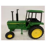 1/8 John Deere 4430 Tractor