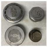 4 Chevrolet/DB Grease Hubs/Hubcaps