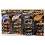 16 Hot Wheels Pro Racing 1997 Edition