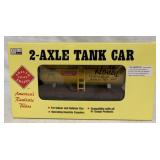 Aristo 2-Axle Tank Car Honey Bear Railroad