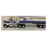 Milk Marketing Inc. Tanker Nylint Truck-No Box